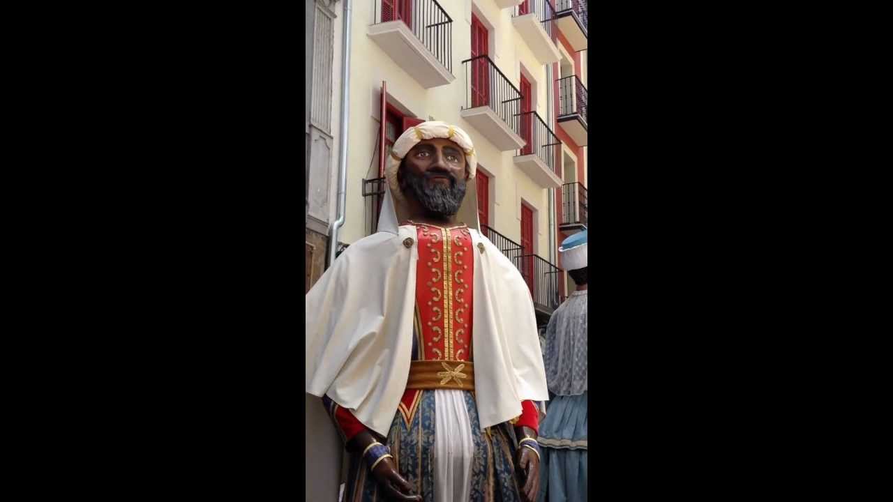 BAILE GIGANTES PAMPLONA