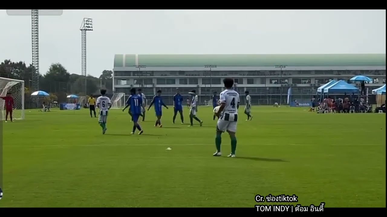 การแข่งขันฟุตบอล เมืองไทยมาดามคัพ ทีมหมอนทอง Vs นวมินทราชูทิศ บดินทรเดชา | ครึ่งแรก