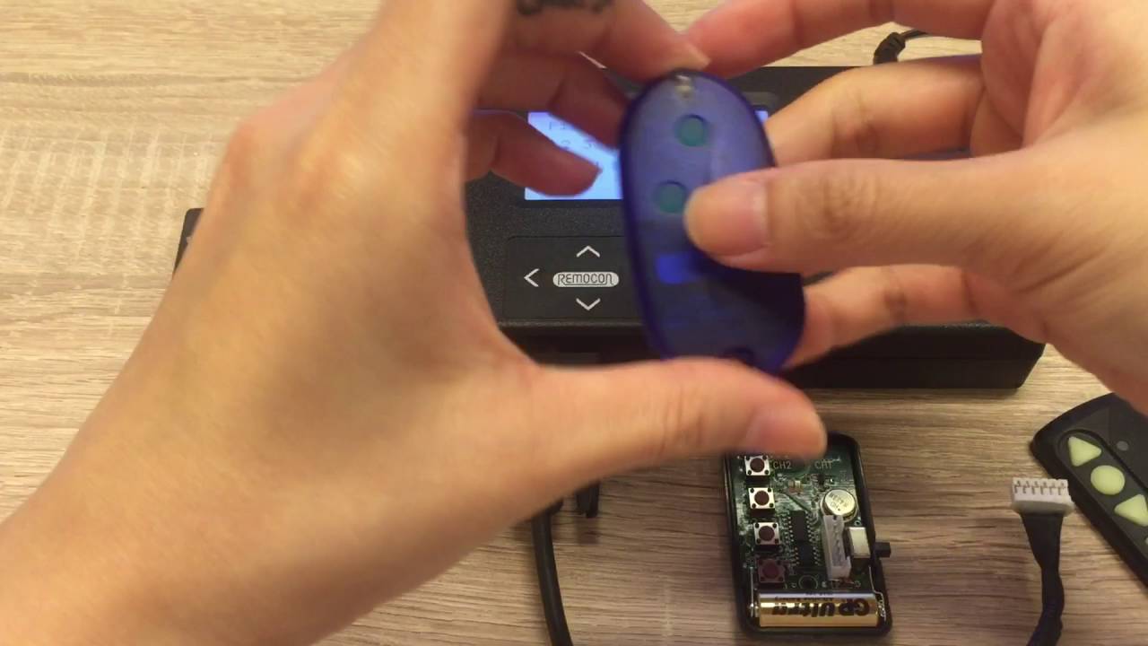 How to copy 2 remotes with different frequencies to our REMOCON RMC-558?