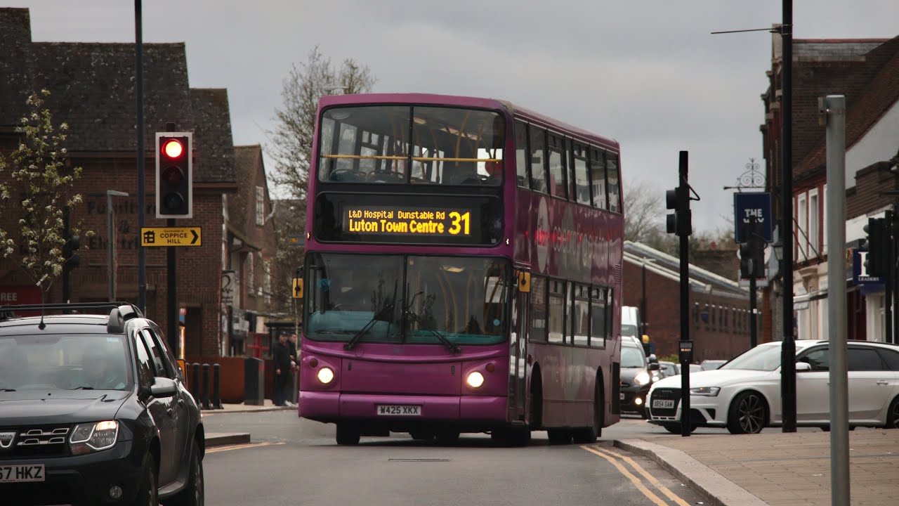 Arriva Bus Route 31@5425/W425XKX (Dunstable - Luton)