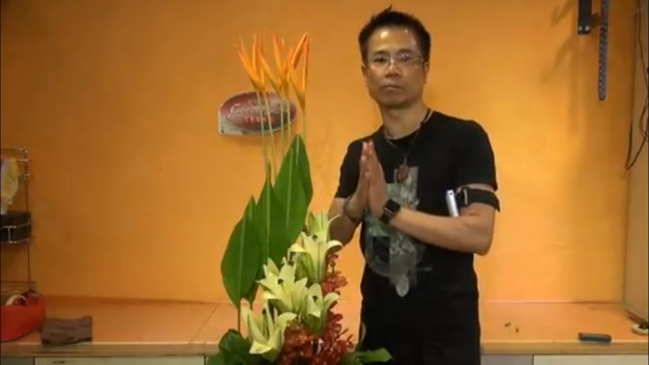 W025-R Người phụ trách cắm hoa.Gordon  Lee  ，Church Flower Arrangement