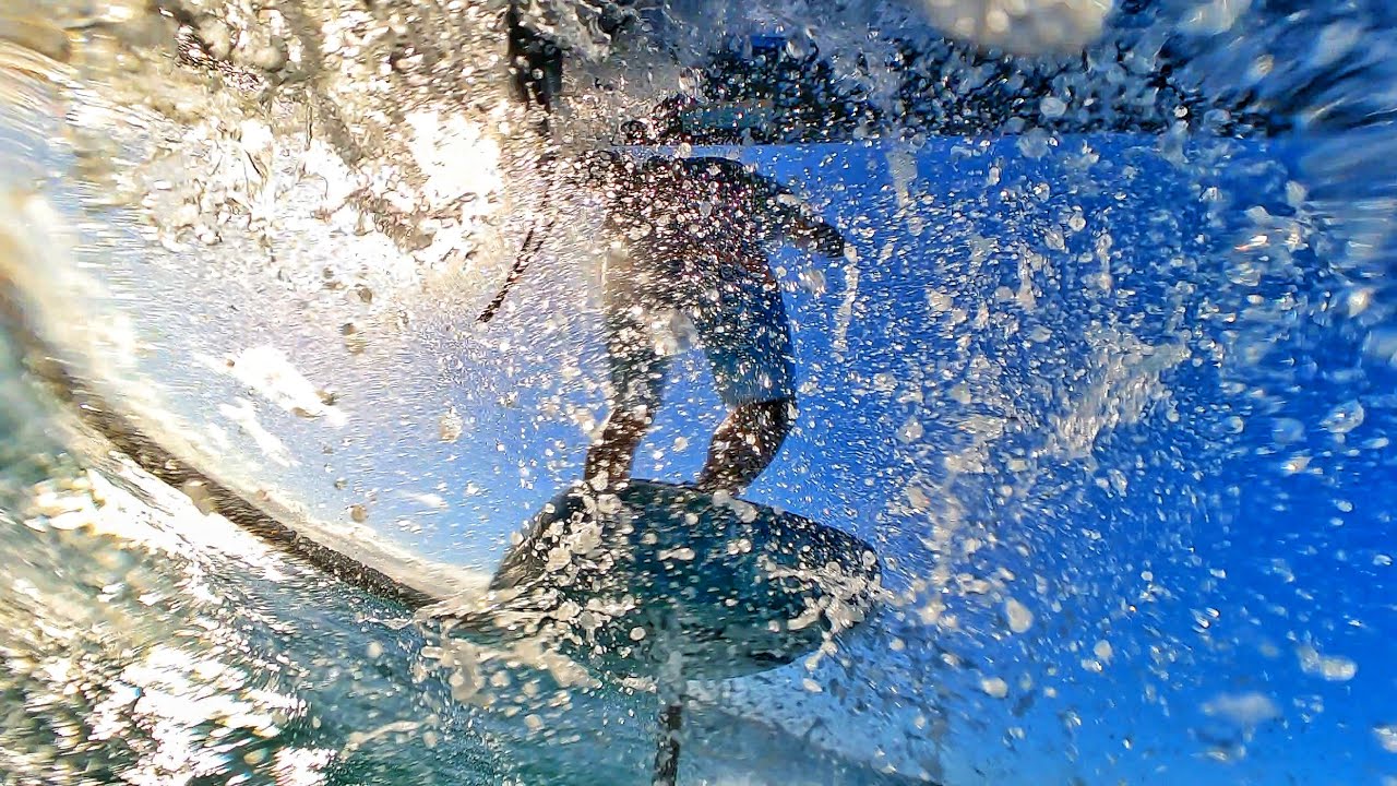 Beginner shorebreak for wing foiling