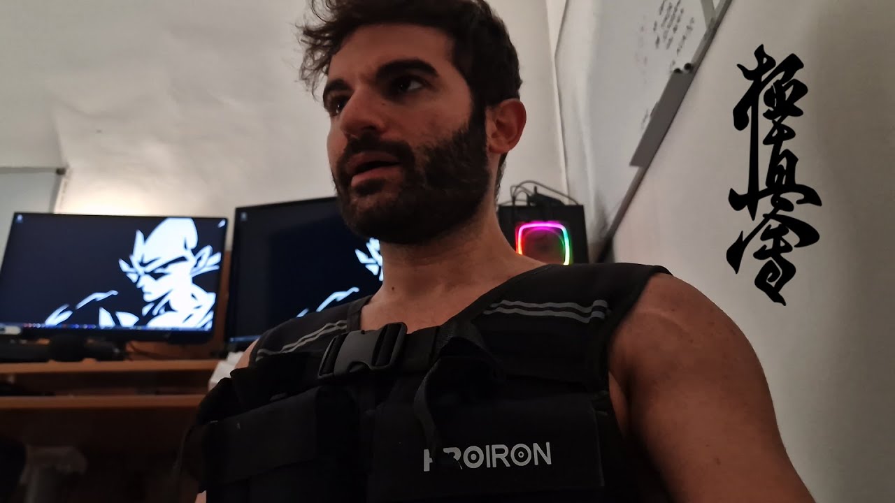 RECENSIONE GIUBBOTTO ZAVORRATO 20kg PROIRON - QUEST'ANNO DIVENTO VEGETA - Kyokushin Karate