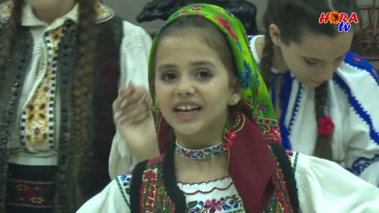 REBECA DANCI - MANDRU CANTA CETERA