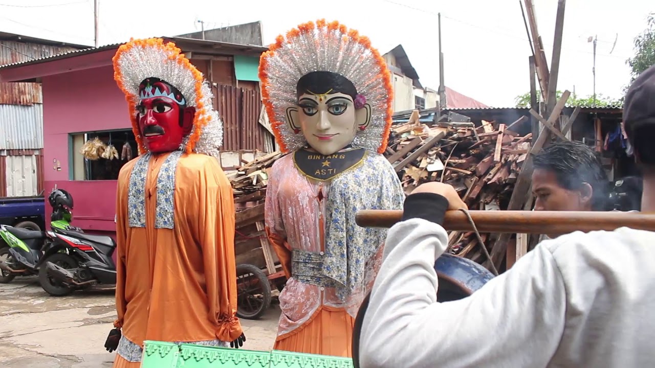 Dokumenter Ondel - Ondel