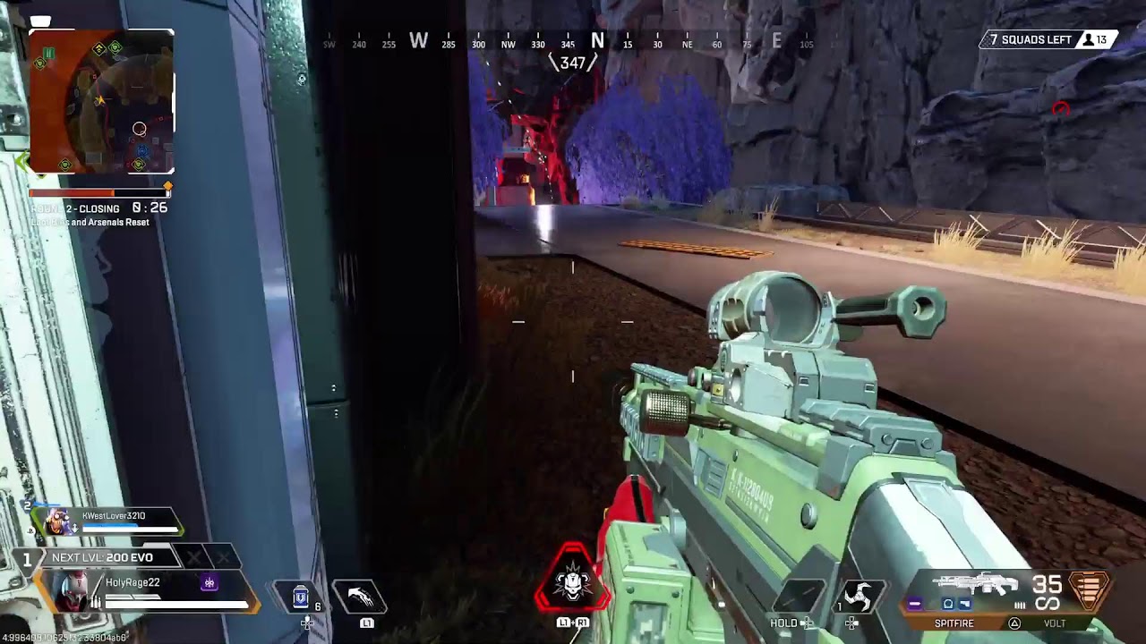 Back on Apex Legends with stupid