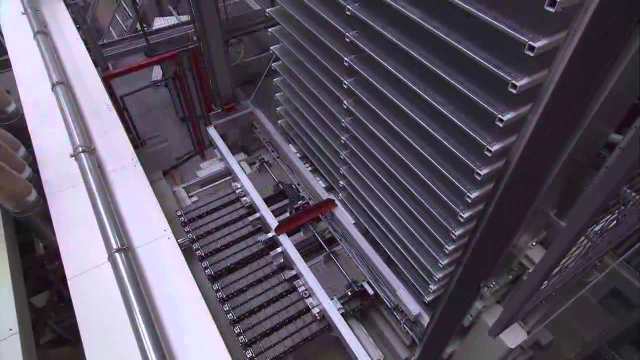 Automatische Losgröße 1 Fertigung - von der Rohplatte bis zum Schrank