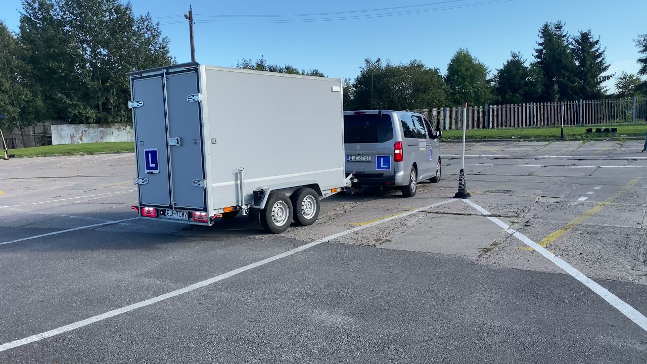 kat. BE (B+E) Parkowanie prostopadłe - wjazd tyłem