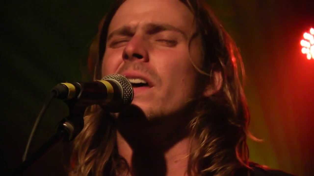 Lukas Nelson Promise of the Real Want Me Around