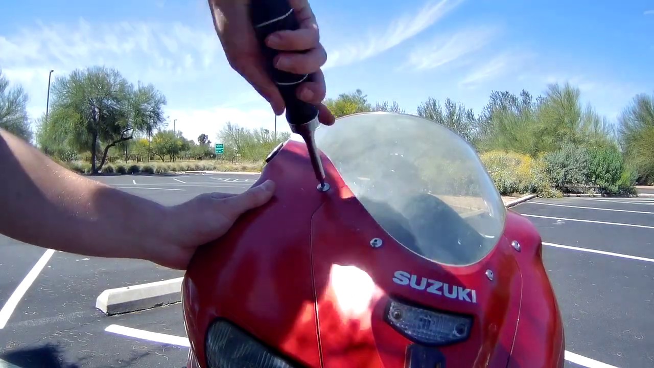 Side Fairing Removal - 2001 sv650s