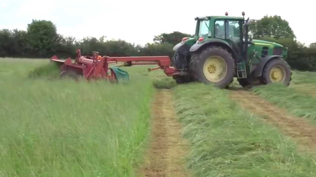 John Deere 6830 mowing silage