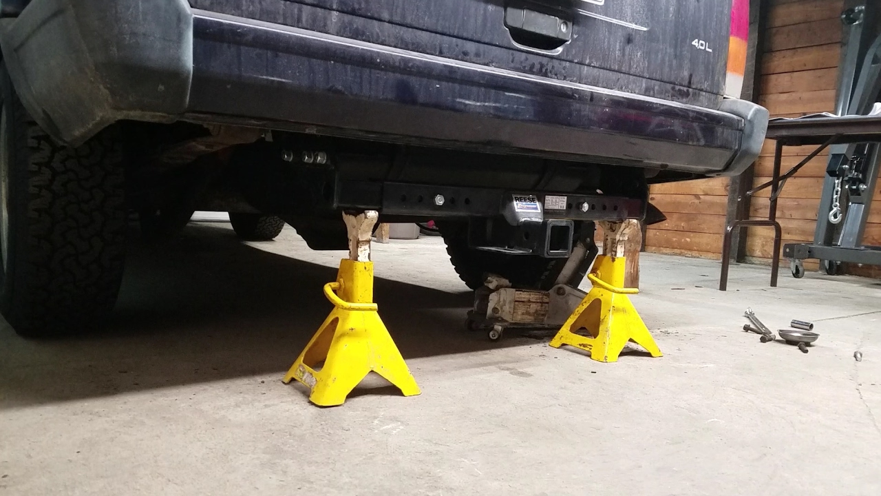 Overveiw of and Installing a Reese Universal Receiver Hitch on a 1999 Jeep Cherokee