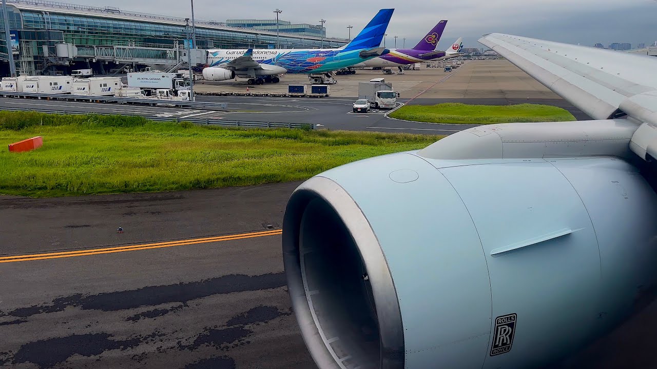 [4K] – Full Flight – Cathay Pacific – Boeing 777-367 – HND-HKG – B-HNO – CX543 – IFS 952