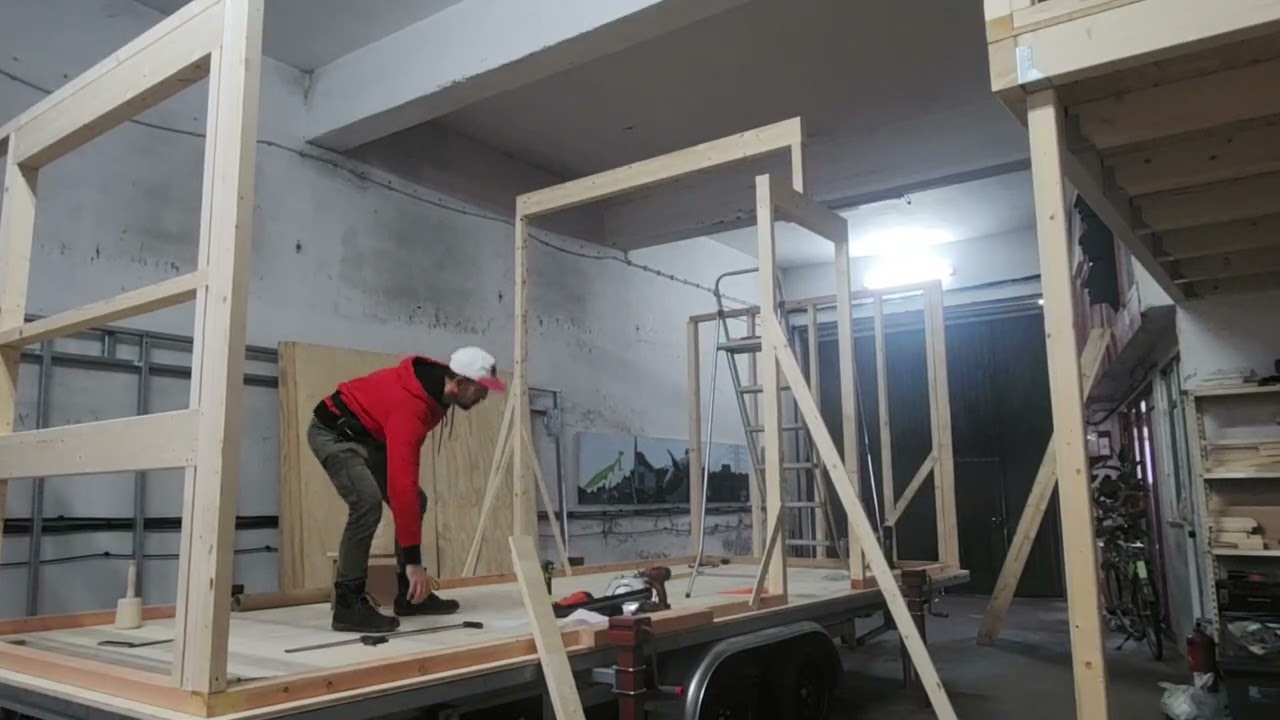 Step 21: Ridge Beam