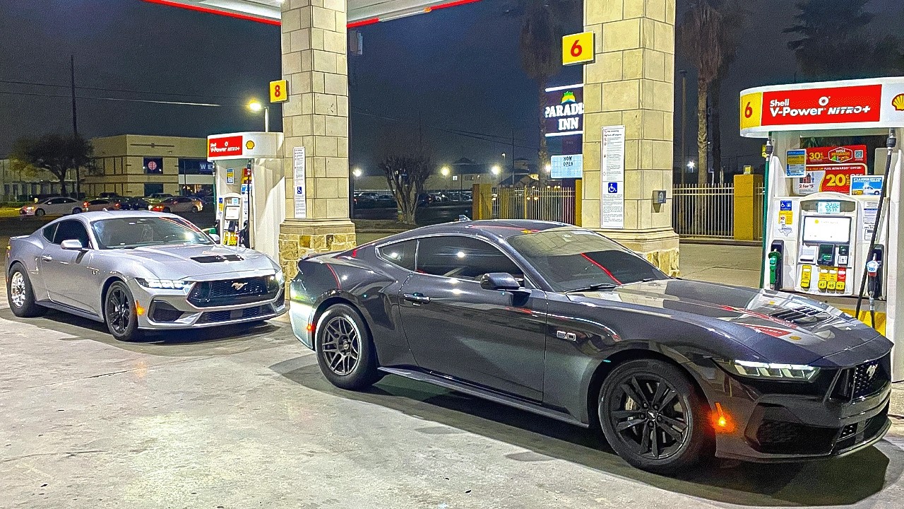 LOUD S650 MUSTANGS TERRORIZE THE STREETS AT 12AM *POV*