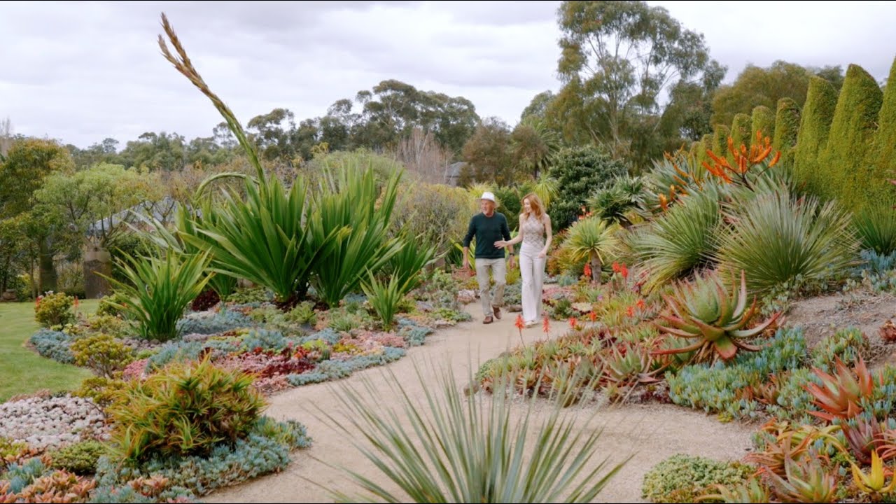 Paradise Garden Adjoining Tranquil Lake Reserve