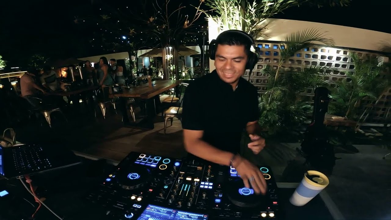 YEAR MIX 2023 - Live Set at @SBCLoscusis (Mixed By DJ YOWEL Bo.)