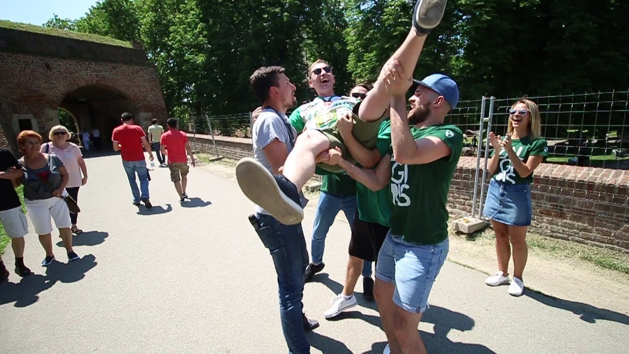 Linksmybės su „Žalgirio“ sirgaliais Belgrade