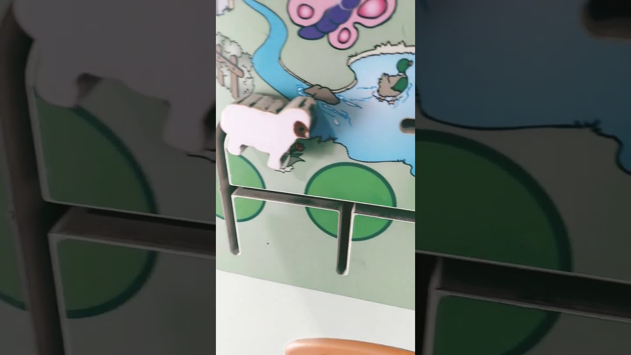 pig and Chicken Ask English or Spanish