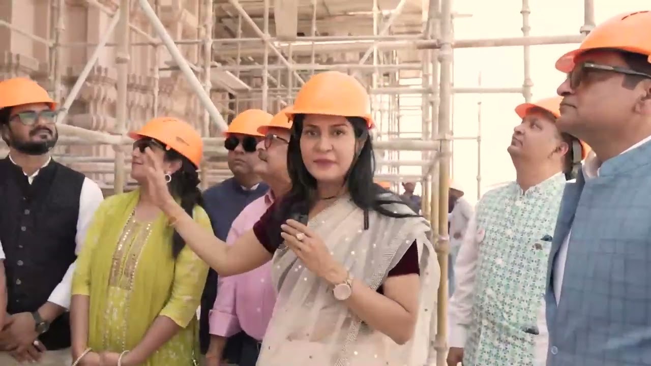 Anjana Om Kashyap at Hindu Mandir in Abu Dhabi