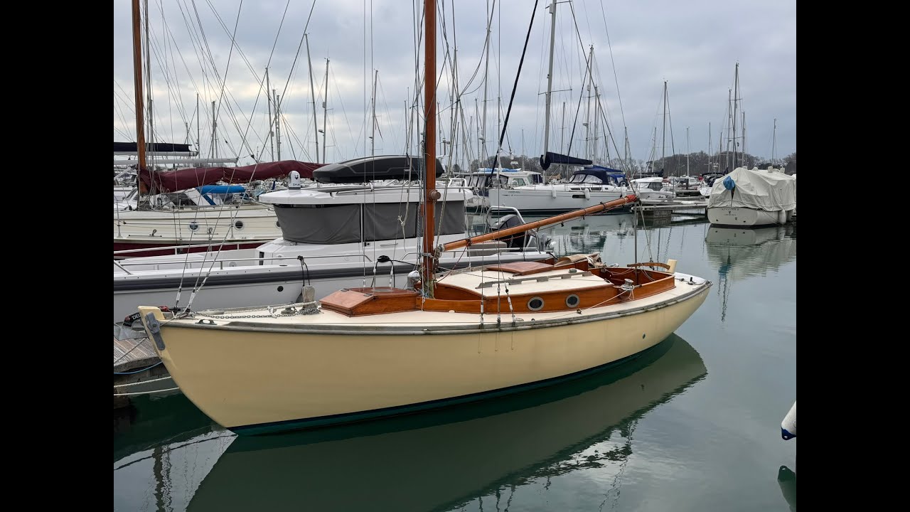 Laurent Giles Lymington L Class MERMURUS продаётся