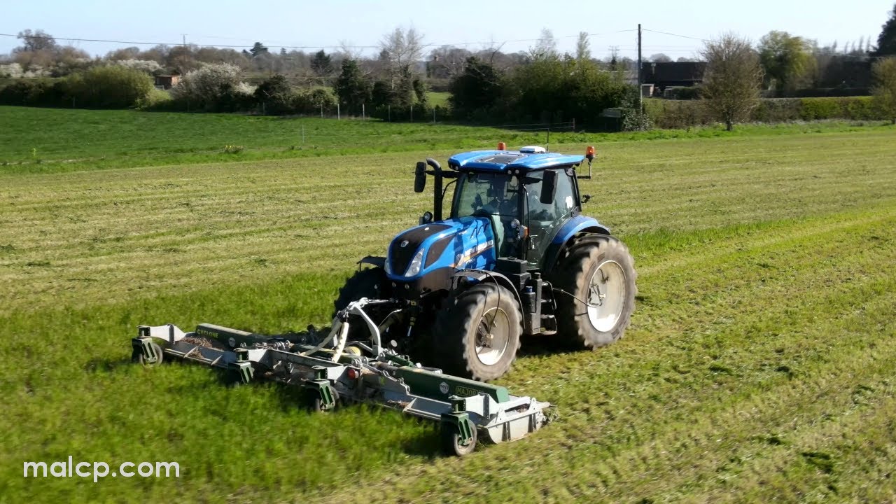 4k New Holland T7.225 mowing with a Major Equipment Cyclone 630F mower in Blaxhall