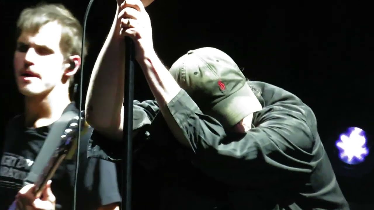 MY CHEMICAL ROMANCE - Kids From Yesterday live in Paris 2022 (Accor Arena)