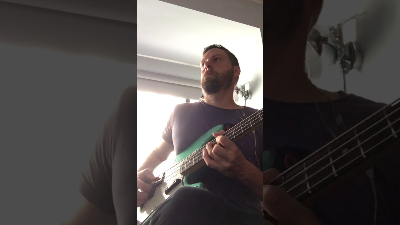 Hotel Room Groove /// Kaveh Rastegar