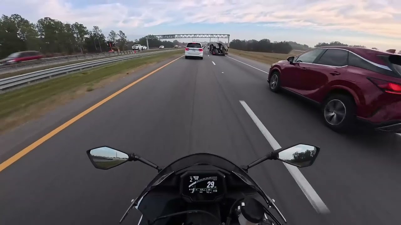 Trail footage on the new camera. #zx6r #636 #kawasakininja #motograzier 