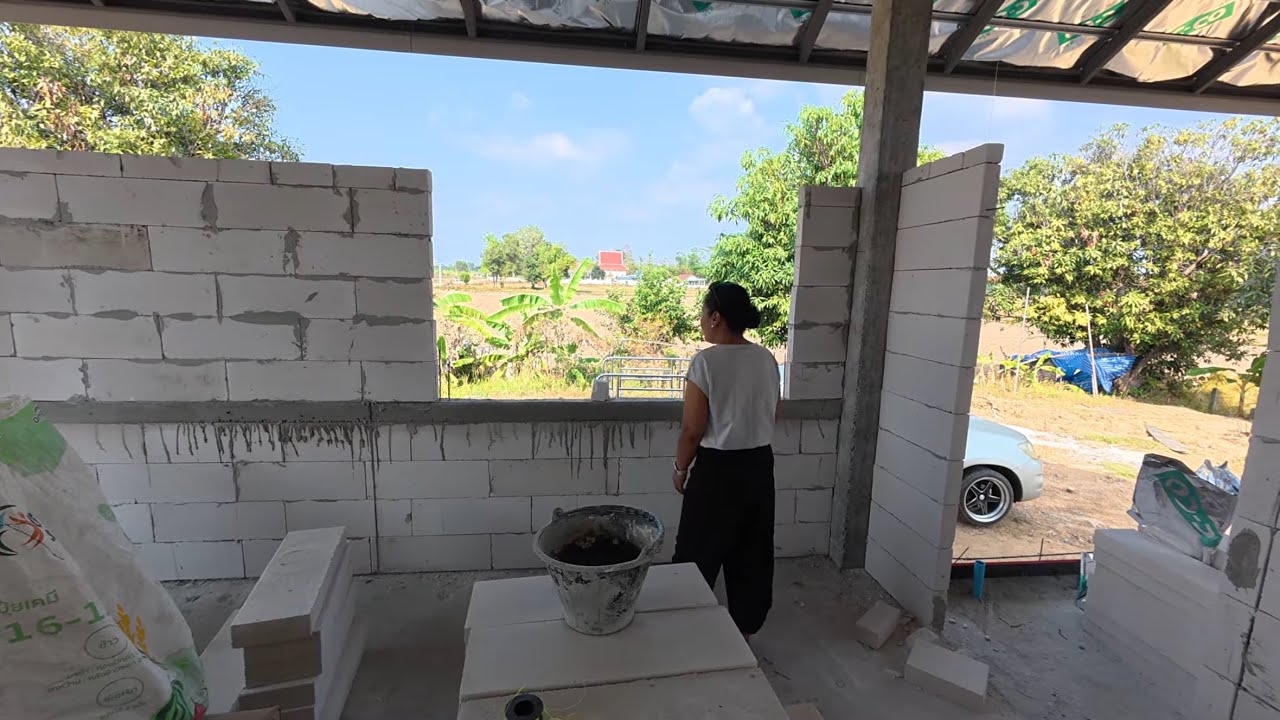 Daily life in Thailand, House build