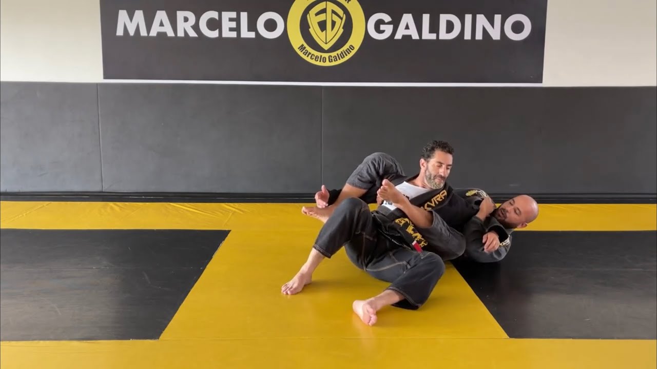 Jiu Jitsu invisível 4 finalizações nas costas surpreenda geral