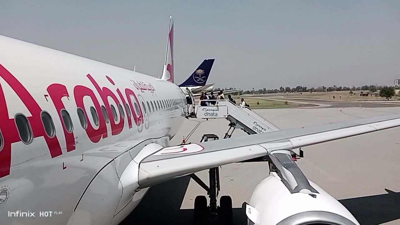 A333 PISHED BACK BEHIND AIRARABIA