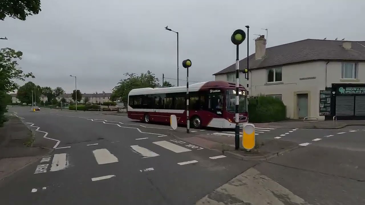 N1 City Centre to Clerwood to City Centre