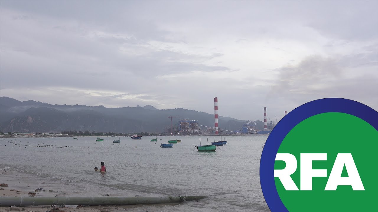 V&ugrave;ng biển Tuy Phong thời nhiệt điện | &copy; Official RFA Video
