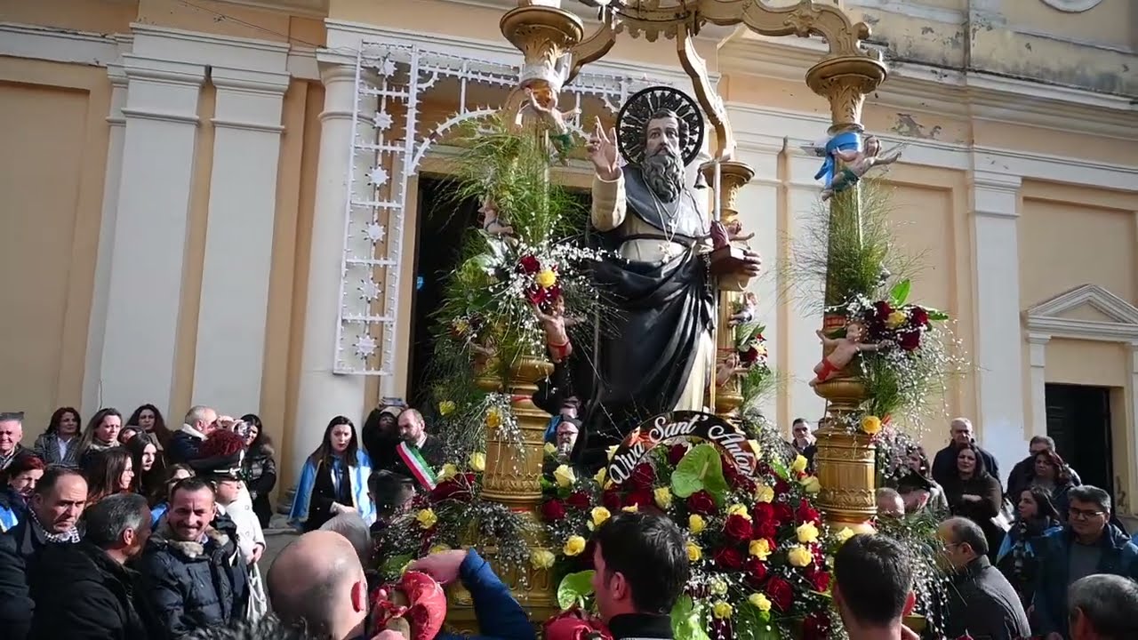Francica SANT'ANTONIO ABATE festa Gen. 2023. Rientro processione.
