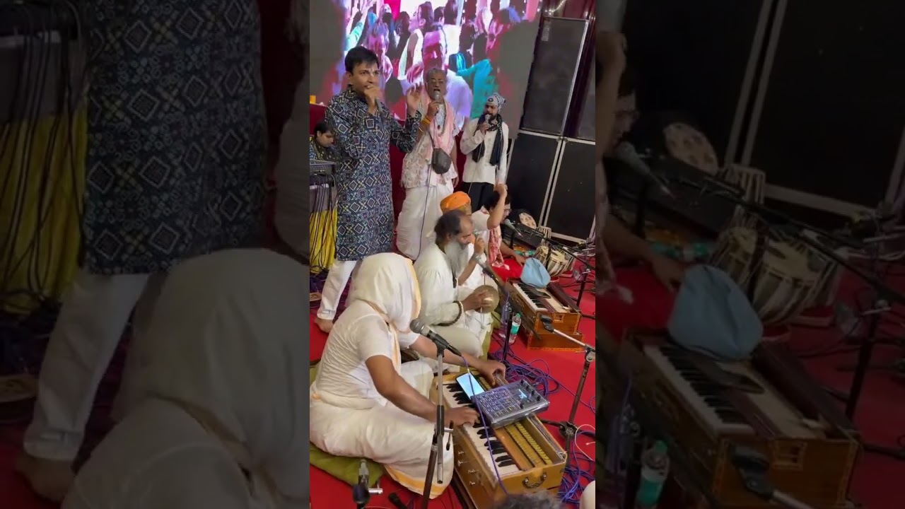 वृन्दावन रंग पंचमी उत्सव 2026, वैश्विक सत्संग स्वामी विश्वानन्द महाराज के स्थान पर ll