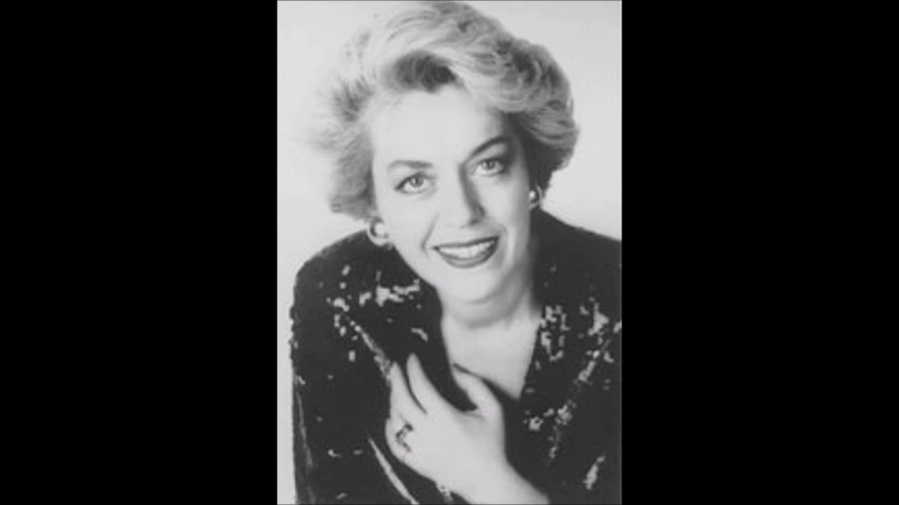 Rosemarie Landry sings ''Noël des enfants qui n'ont plus de maisons''