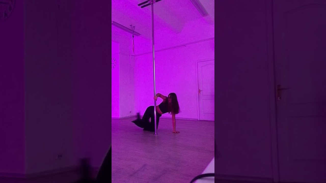 EXOTIC POLE 😨DANCE GIRL 