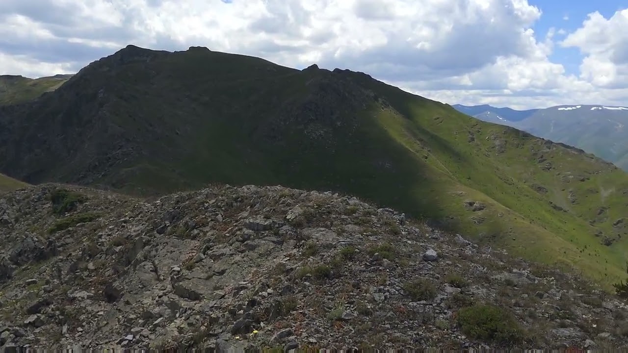 @guzeloluk_beskilise#güzeloluk #mountains #gümüşhane #doğa #manzara #doğa #travel #nature #öneçıkar