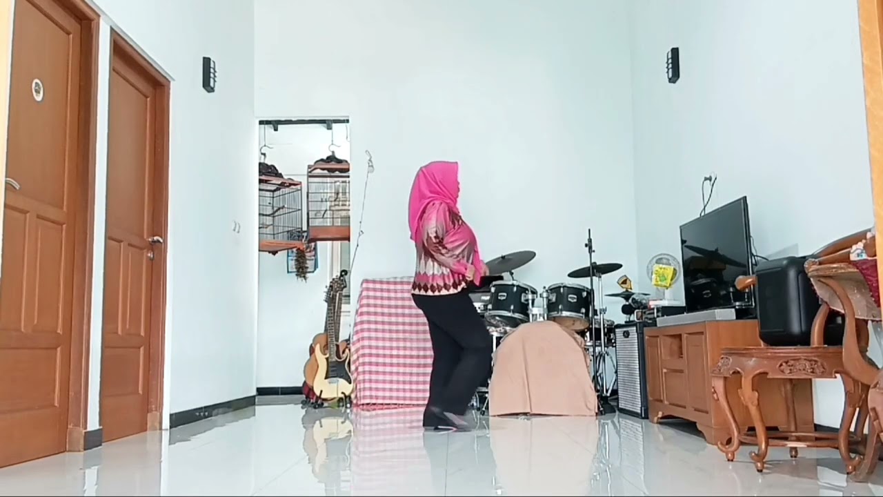 BEU BAI RAKA | Line Dance | Choreo by Susi Divasya (INA) | November 2025