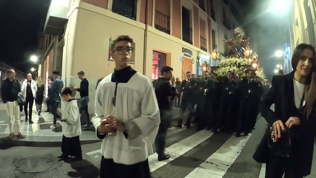 Regreso Virgen Dolorosa Después De Su Coronación.