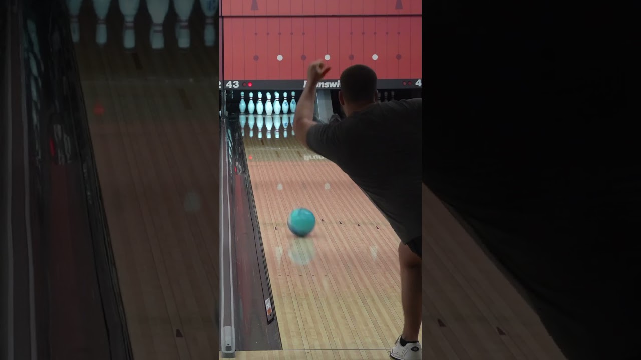 Motiv Forge Sub Zero #bowlersdepot #jopogrips #12bagger #coolwick #motivbowling