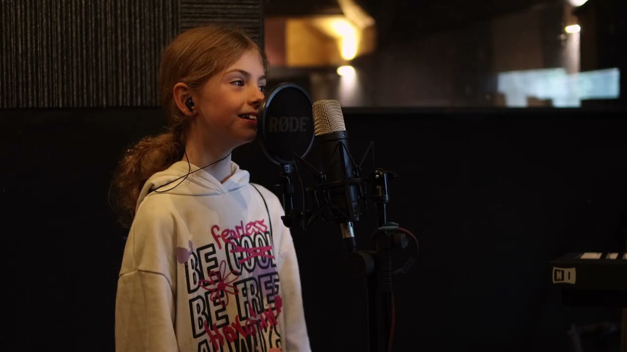Matilda Lowry - One Last Time (Ariana Grande Cover)