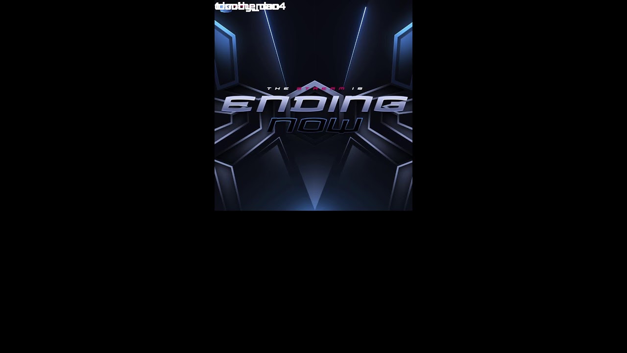 Chatting/Playing for honor (Portrait)