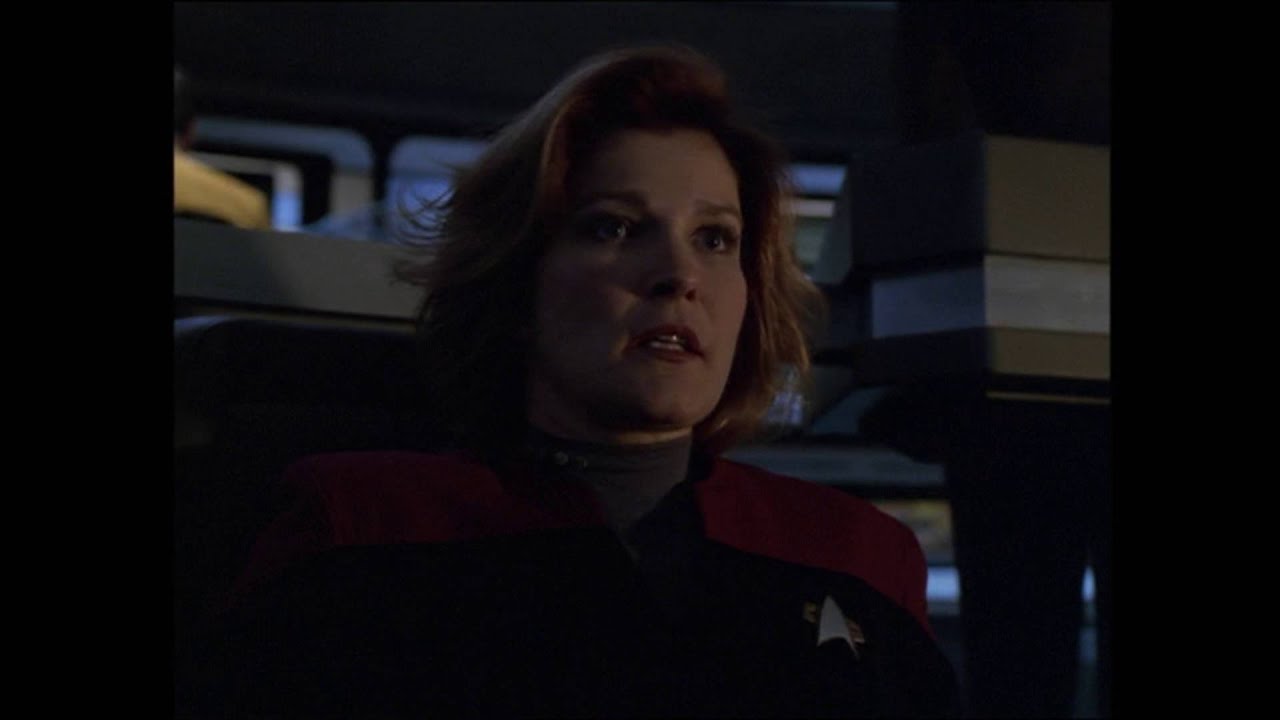 Star Trek Voyager - Battle with Malon Freighter 