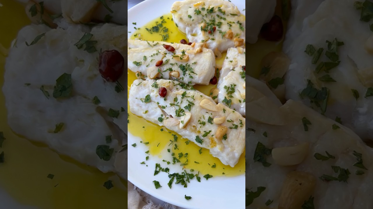 MERLUZA A LA BILBA&Iacute;NA 🐟 f&aacute;cil, sencilla y sabrosa 🤤 #shorts #youtubeshorts #recetas