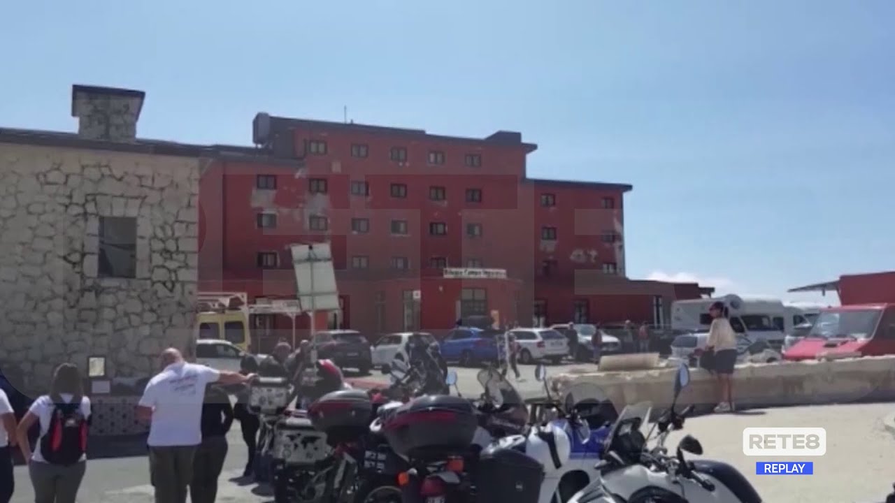Campo Imperatore - Strisce blu e nuovo parcheggio