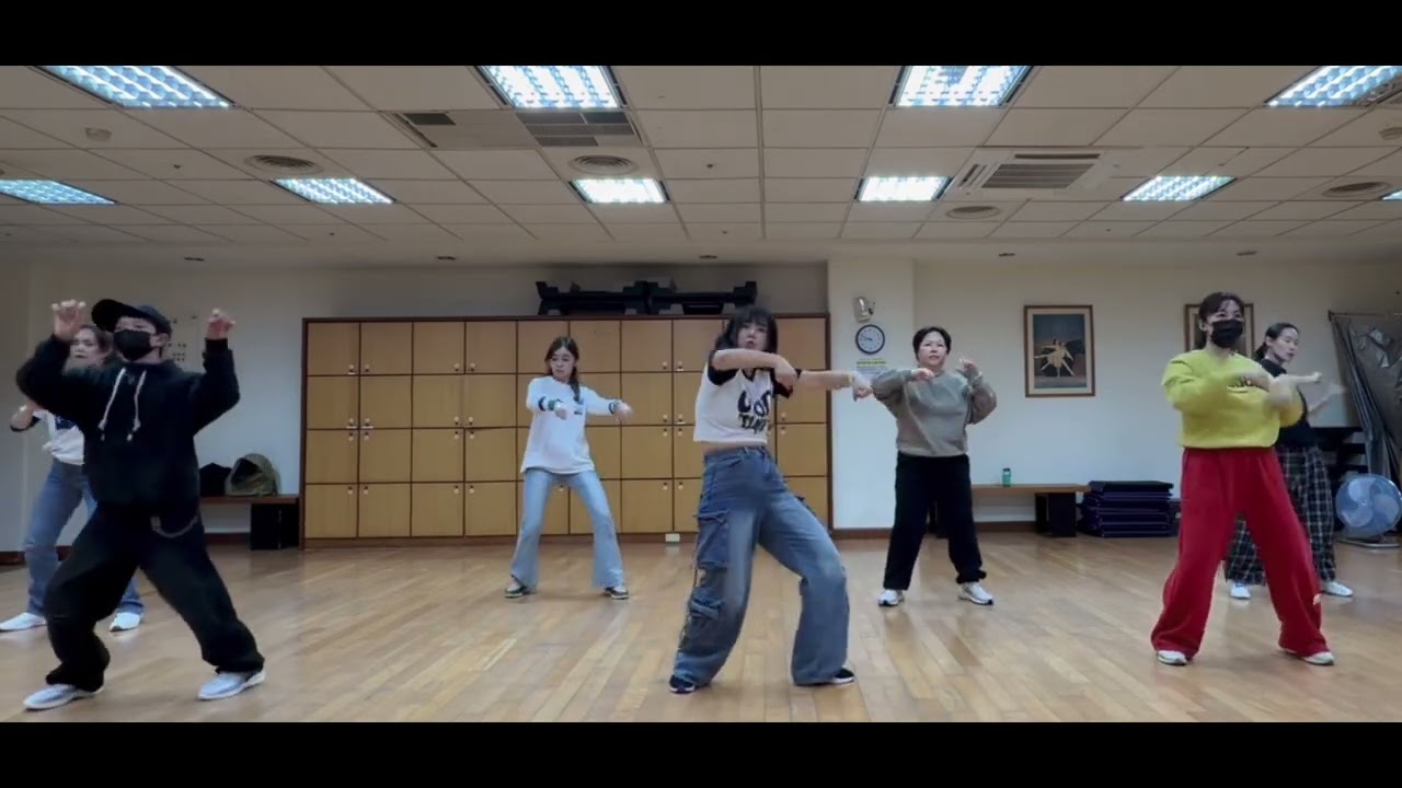 PSYCHO BABYMONSTER - K-POP Dance by 冰冰Blair