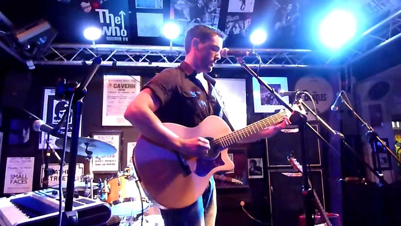 Tom Carey 'Ain't No Sunshine' 29.10.13 cover