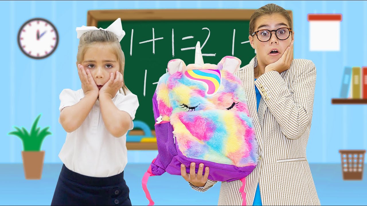 يلعب ناستيا وميا لعبة الطالب والمعلم  قصة تعليمية للأطفال